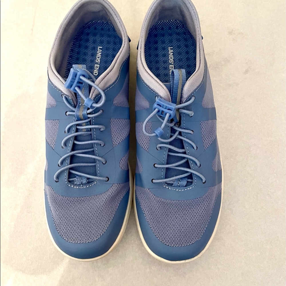 NWOT water/beach shoe